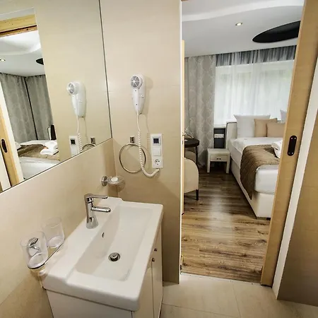 兰德昂巴霍夫旅馆